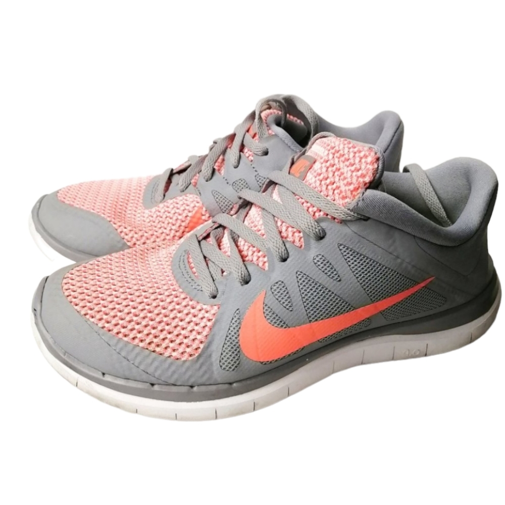 NIKE SHOES FOR TRAINING GRAY AND ORANGE